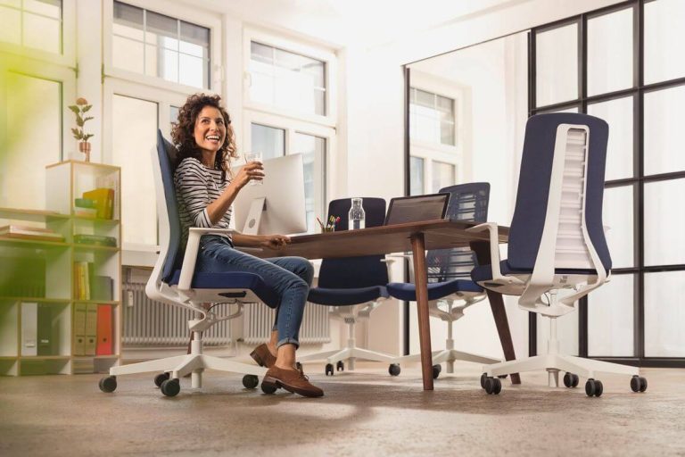 The impact of the right Office Chair on Employee Productivity